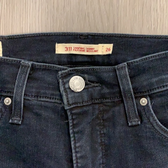 Levi’s dark indigo skinny Jean - Picture 2 of 2